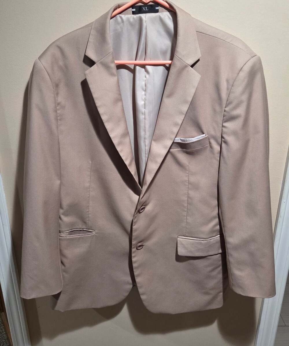 Mens Tan Blazer Sport Coat Size XL with inner lining